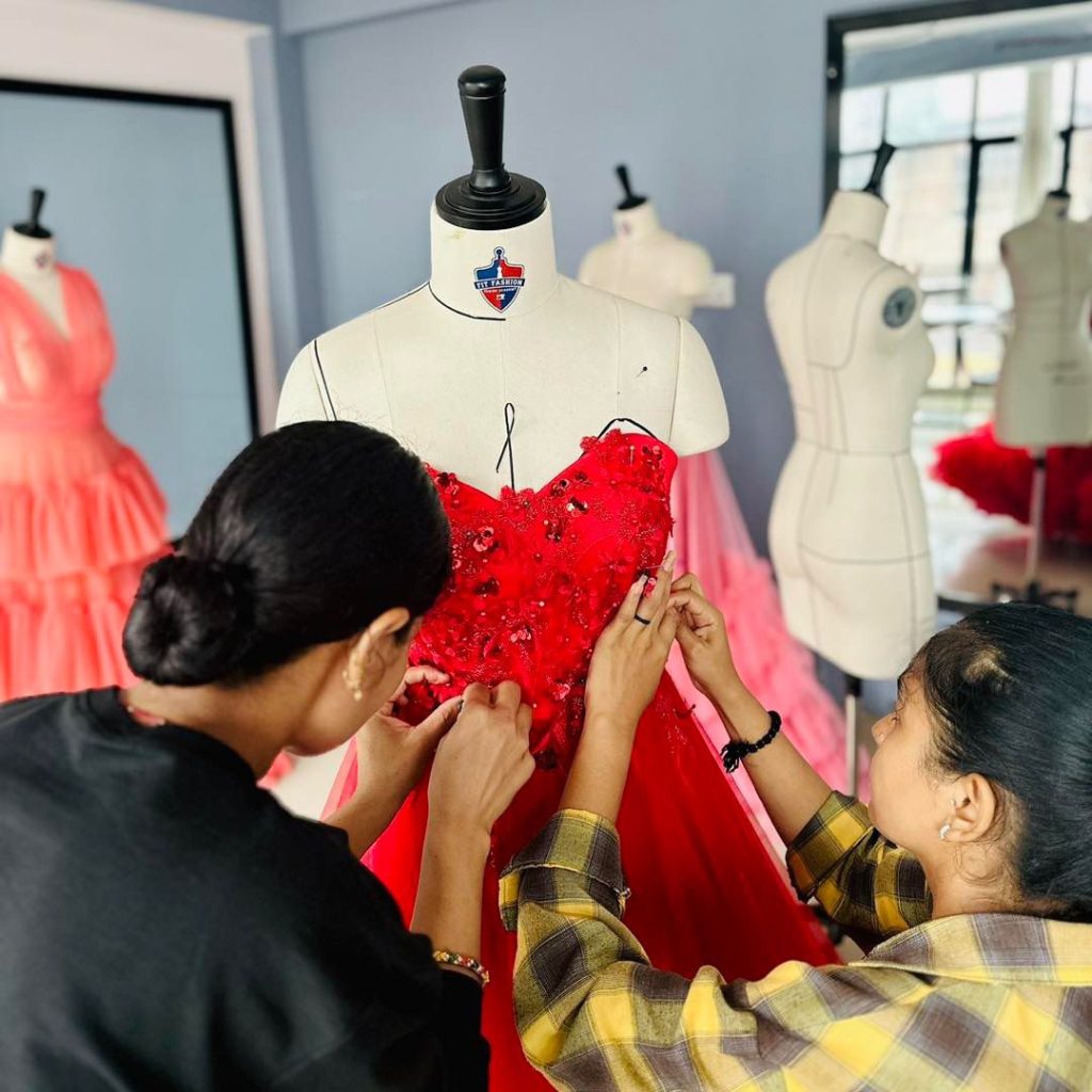 Fit Fashion Design Academy Class Activities image 36
